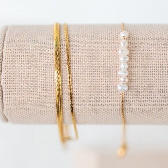 Dainty Pearl Bracelet Baroque Pearl Bracelet Gold Non-Tarnish Chain Bracelet - Picture 12 of 15